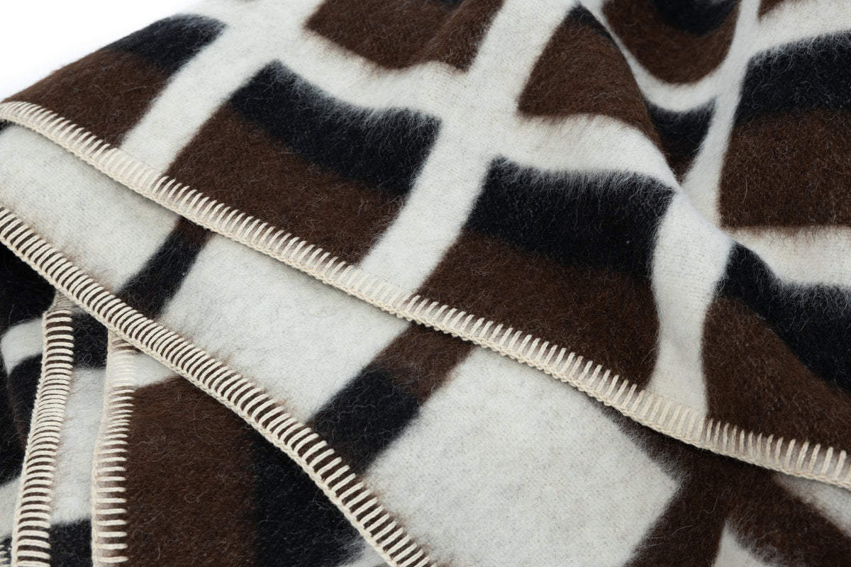 'Time Heirloom' Throw - Espresso