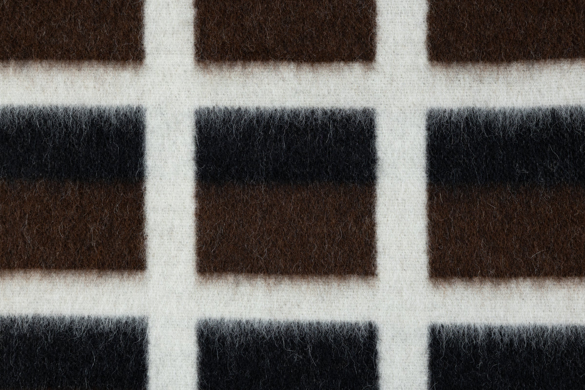 'Time Heirloom' Throw - Espresso