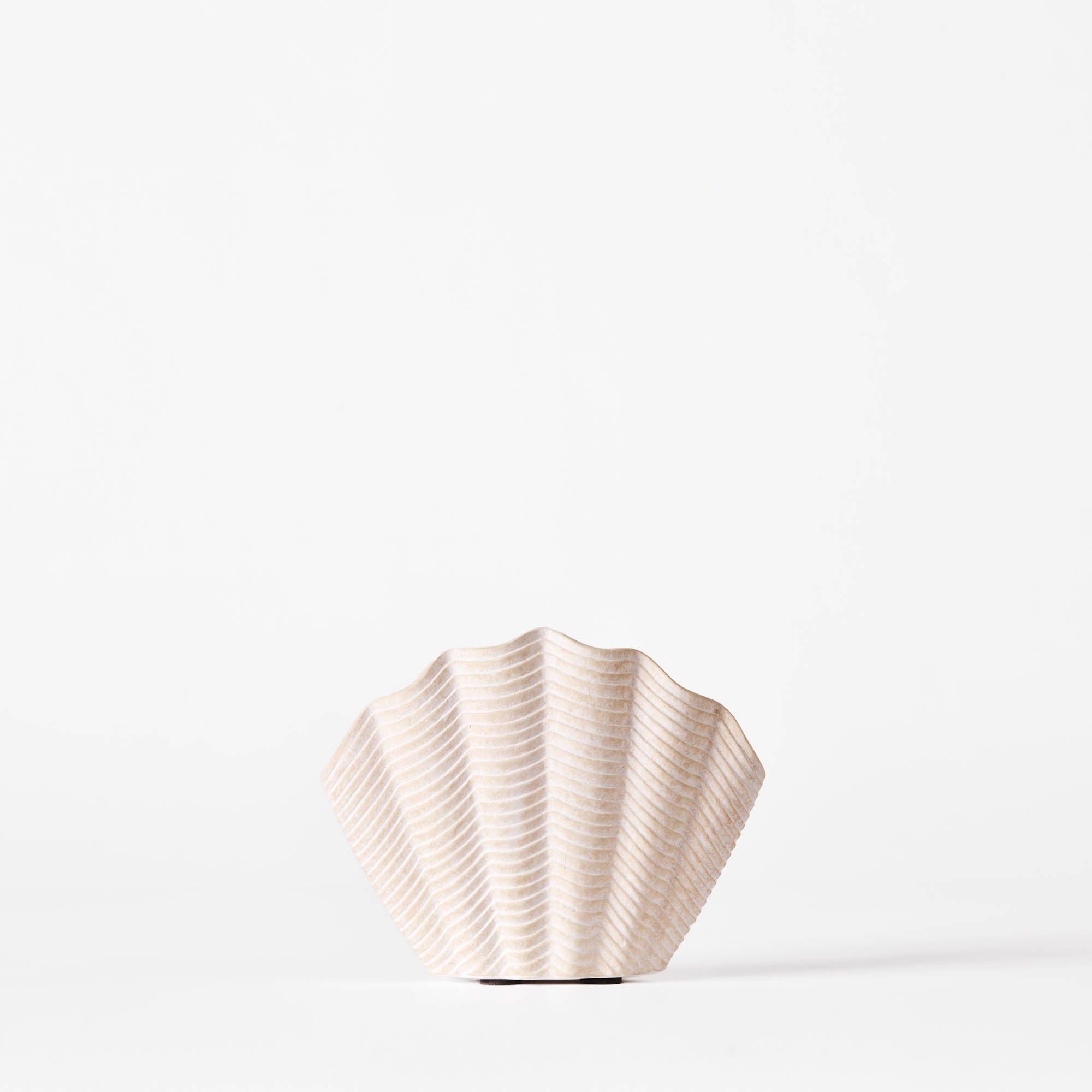 Concha Vase White Medium