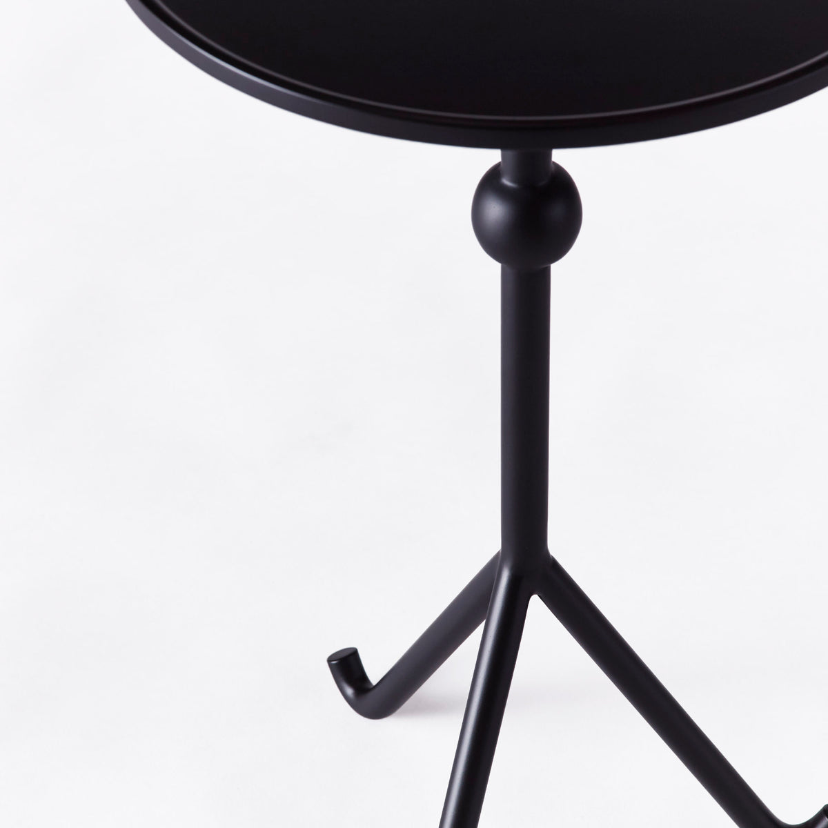 Dusty Deco | Dusty Martini Table