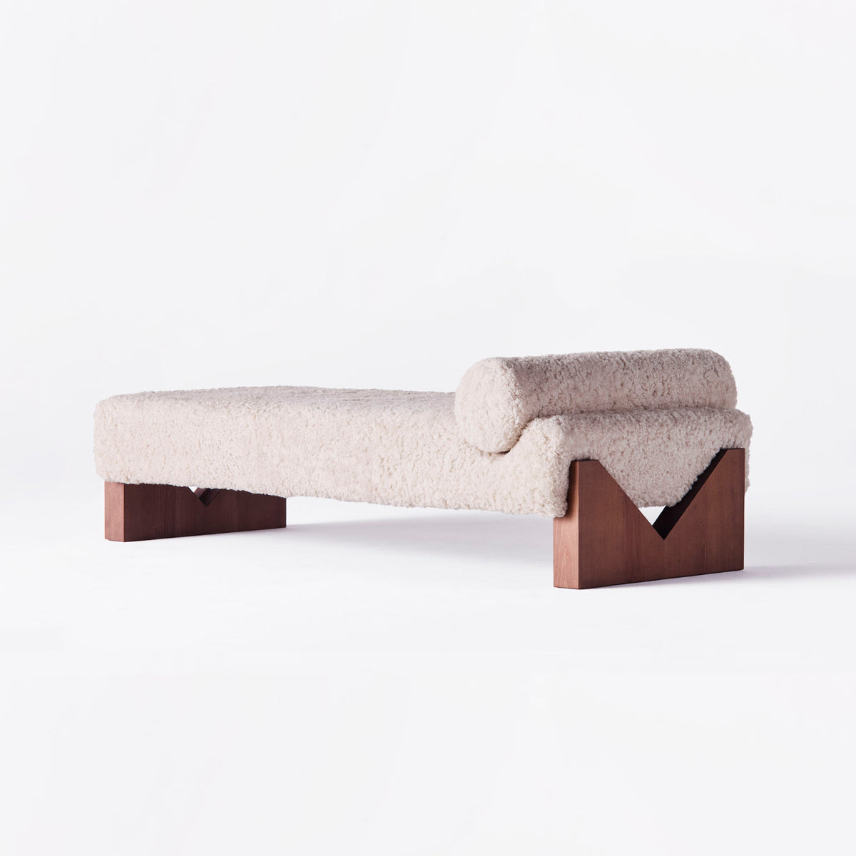 Dusty Deco | V Day Bed Sheepskin