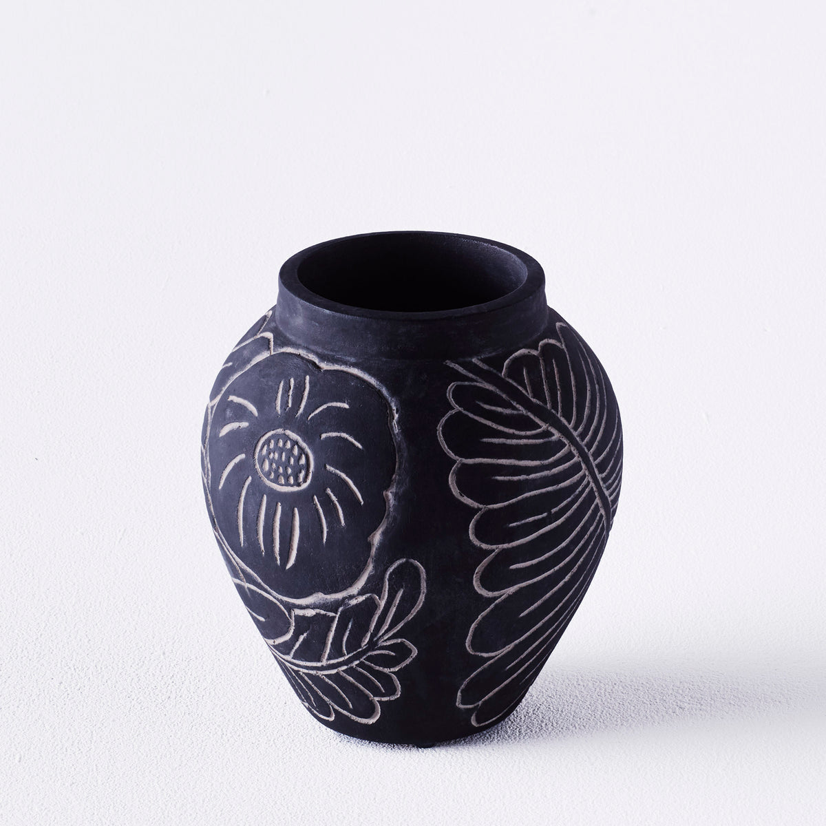 Dusty Deco | Frida Vase Small Black