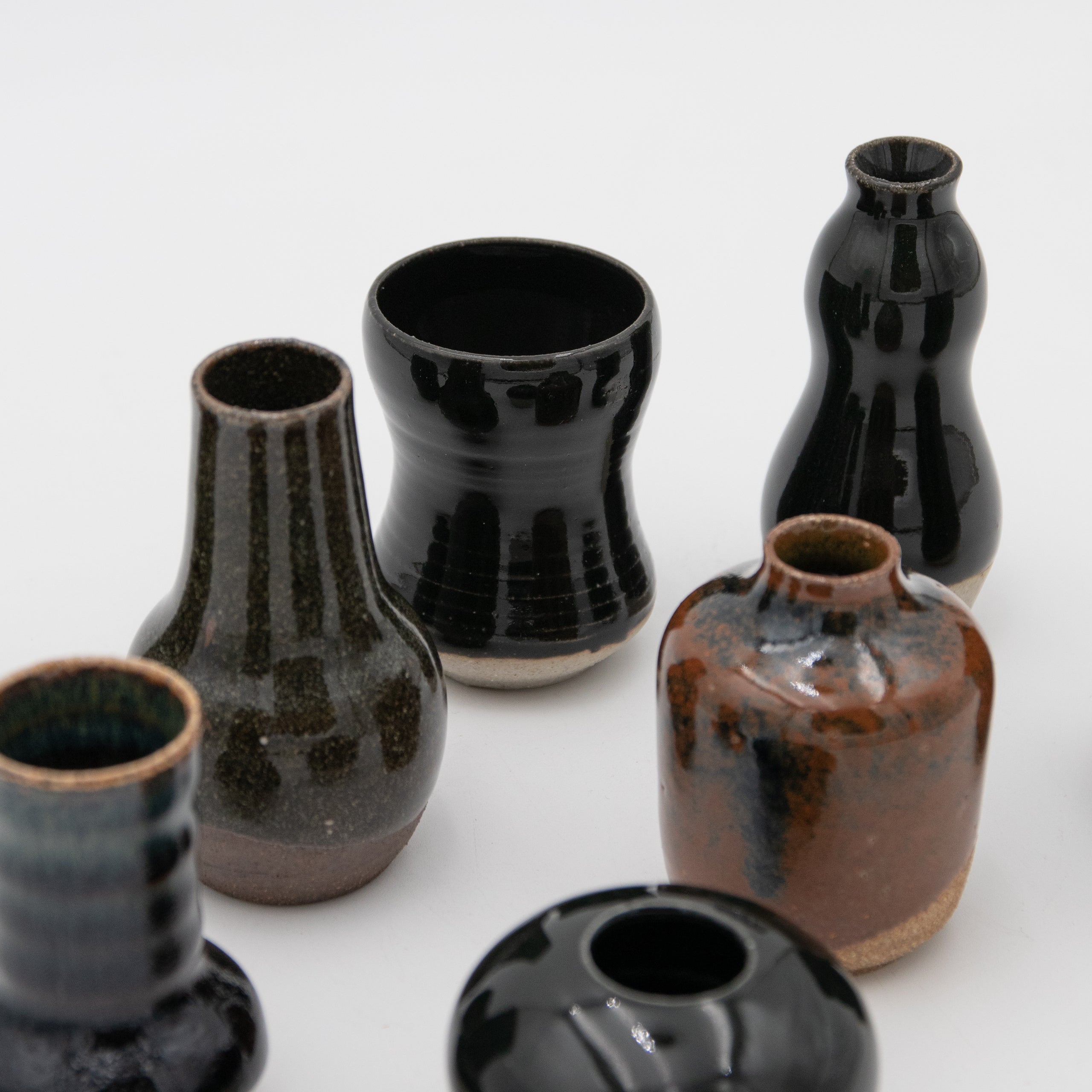 Sara Pilchman Ceramics | Tiny Pots - Dark Mix