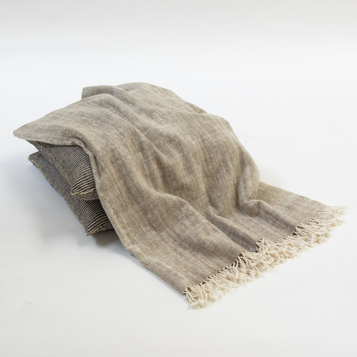 Hesthered Heathered Throw – STOCK Studio