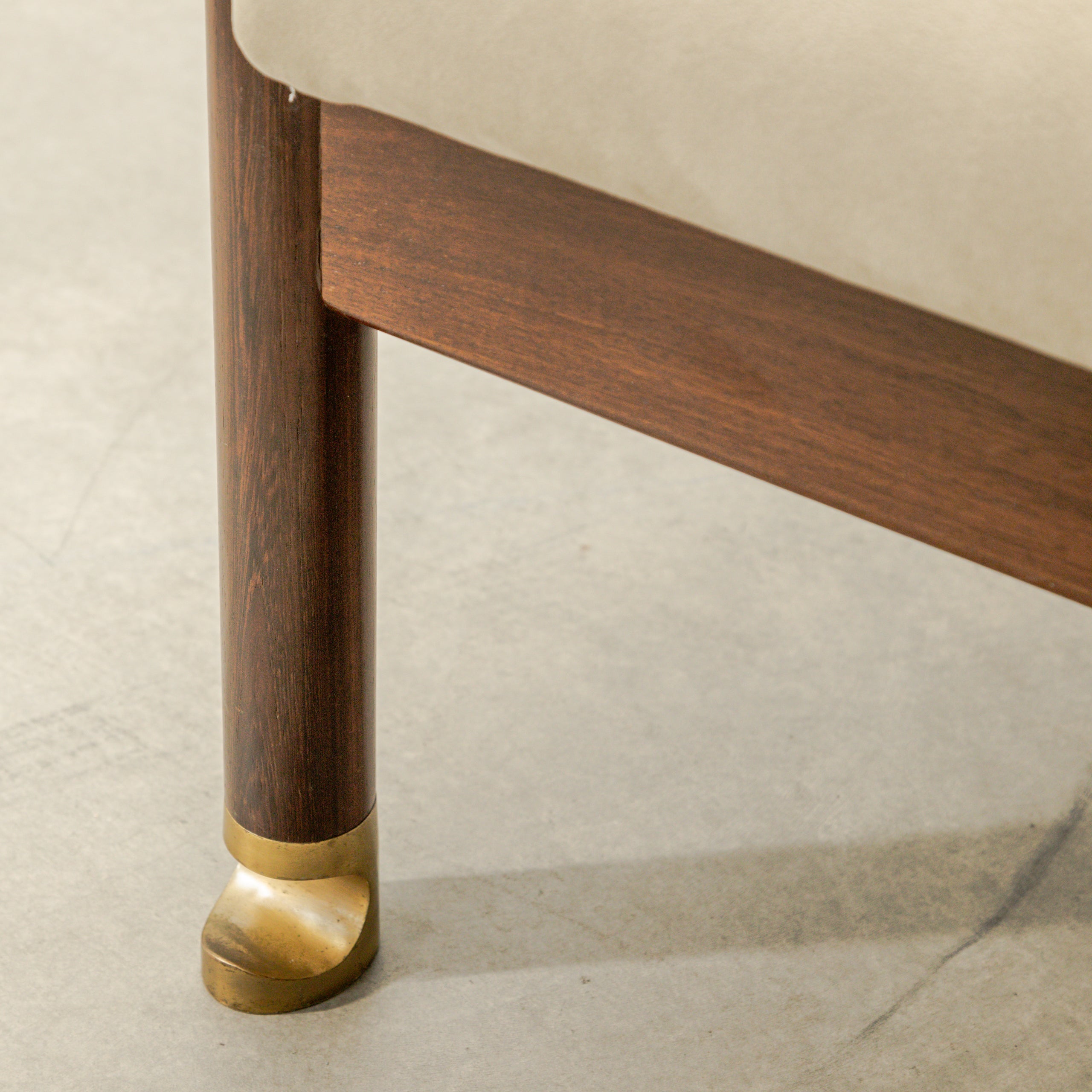 Ib Kofod-Larsen | King Solomon Armchair