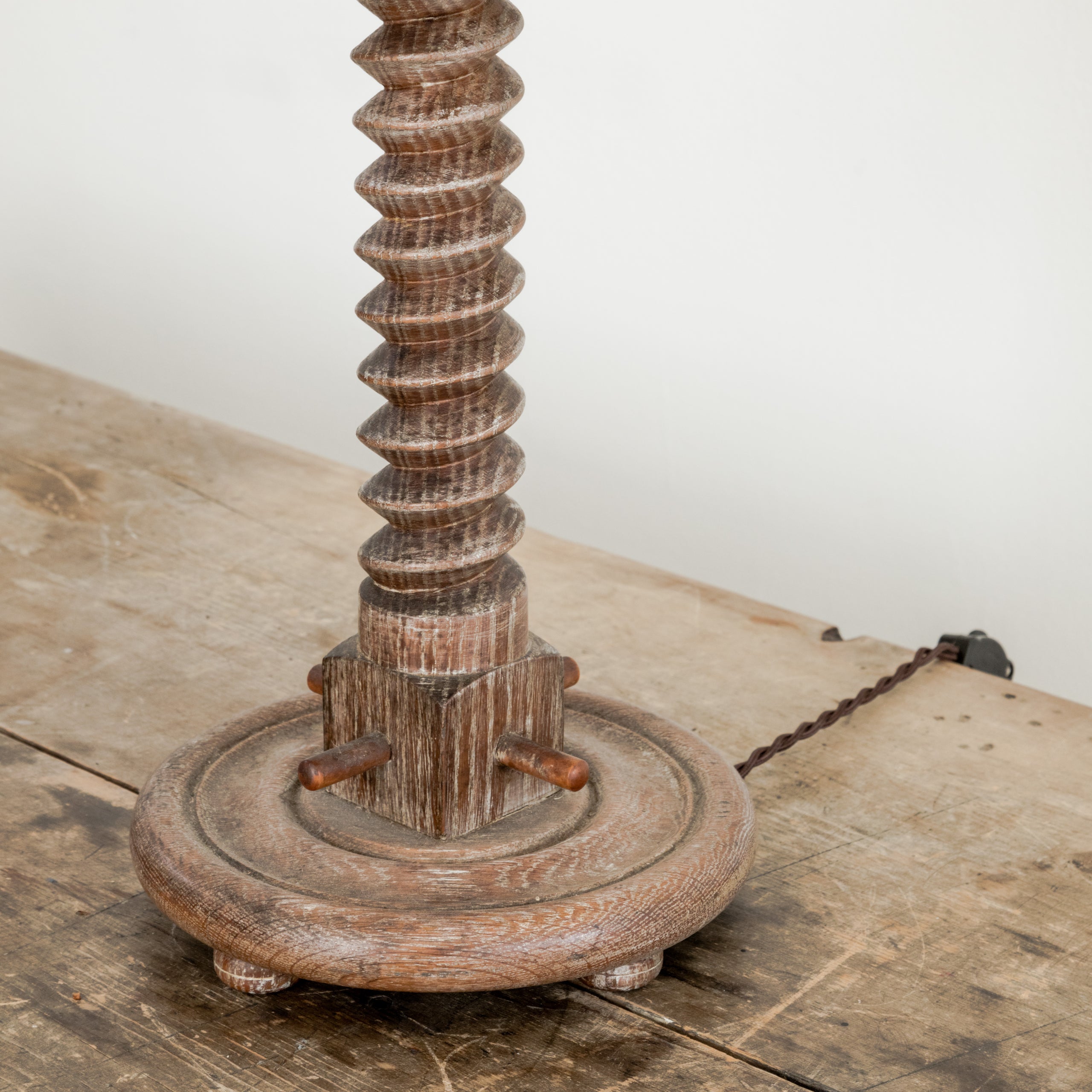 Brutalist Twist Table Lamp