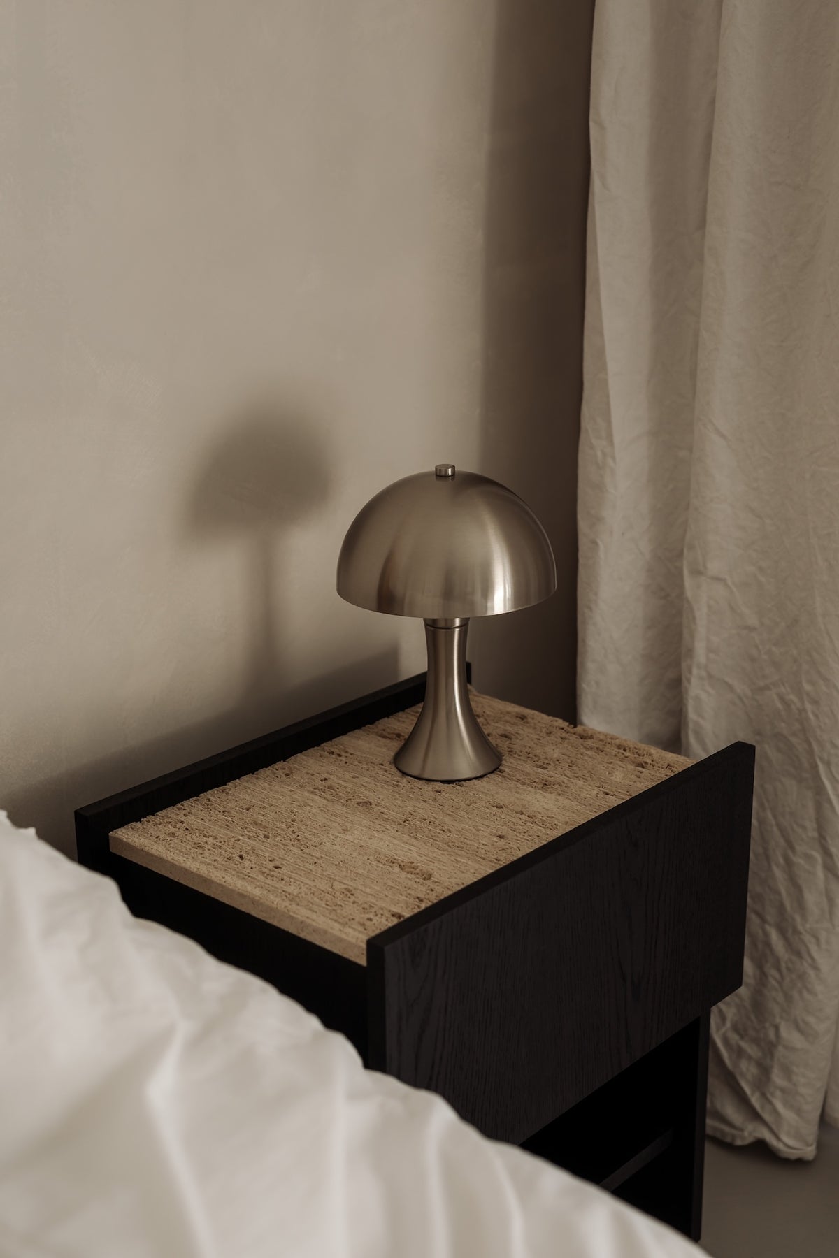 Un'Common | Noto Nightstand