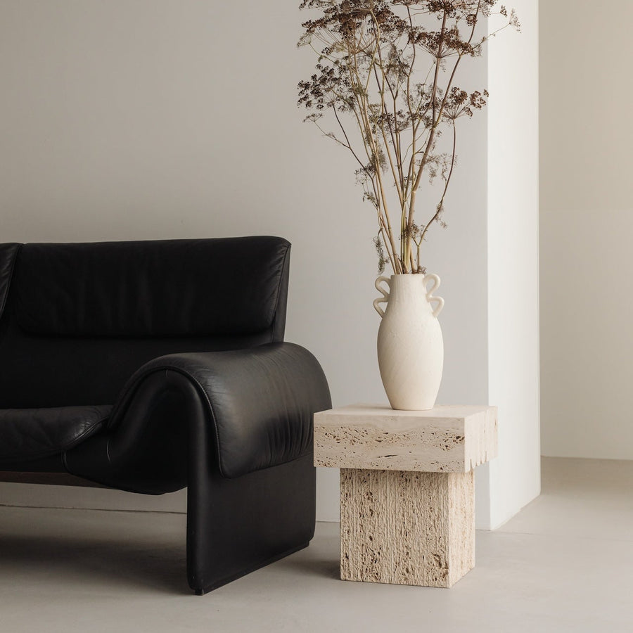 Un'Common | Oro Side Table